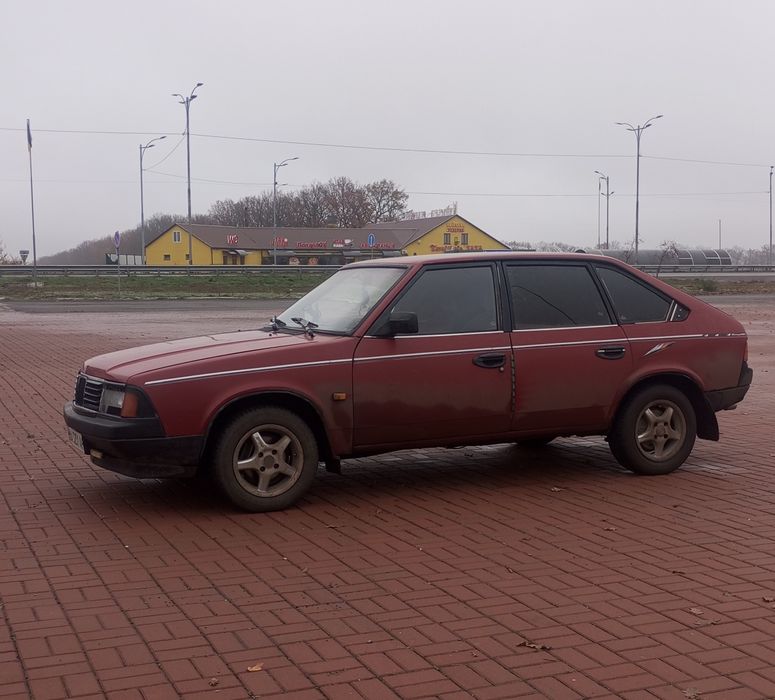 Москвіч 2141, 92 року випуску .