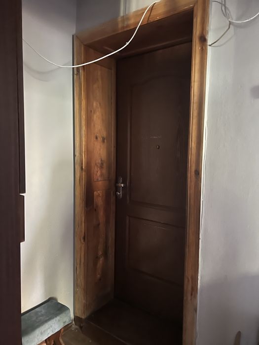 Продам Квартиру двухкімнатну район сахарного заводу