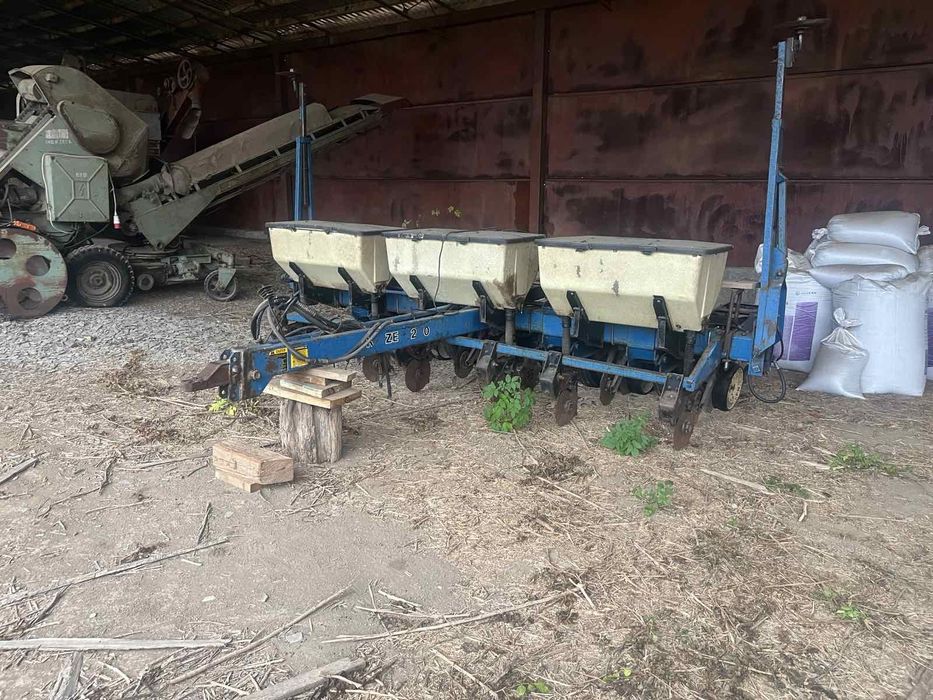 Продам сівалку точного виміру кінза