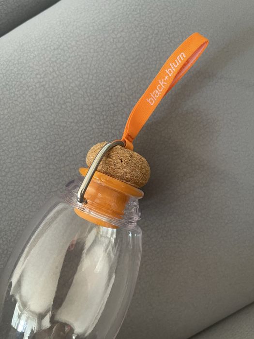 Butelka black+blum orange tritan Eau Good 0,8 l na wklad węglowy