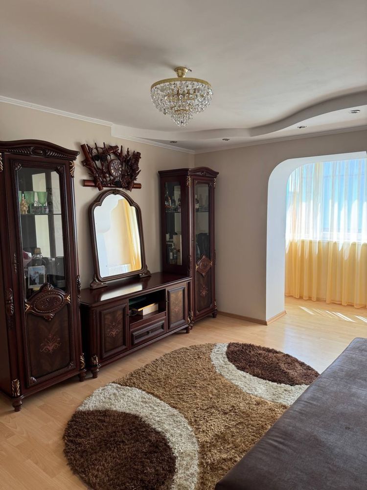 Продам 3-кімнатну квартиру з автономним ораленням