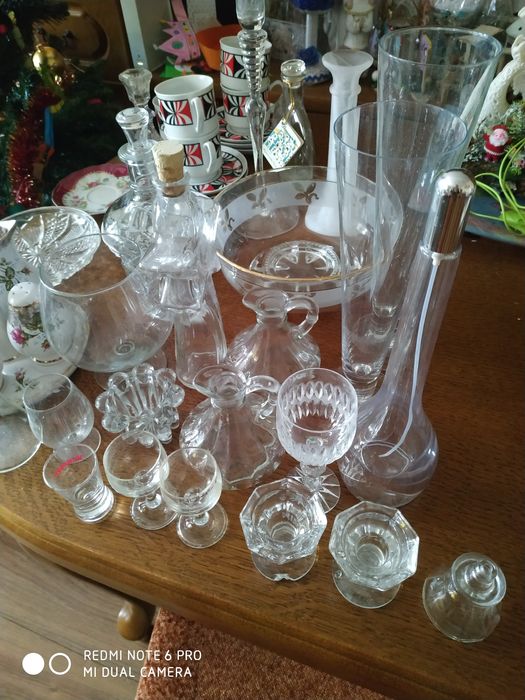 Szkło , porcelana Chodzież.