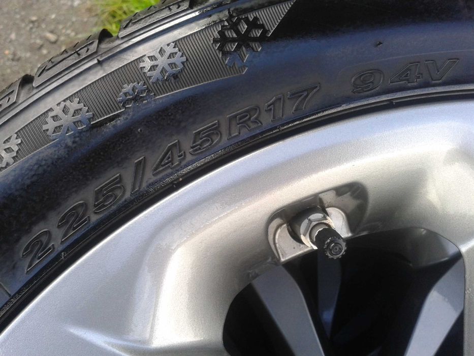 orygianlne r17 kola mazda 5x114,3 honda toyota 225 45 mielec nexen