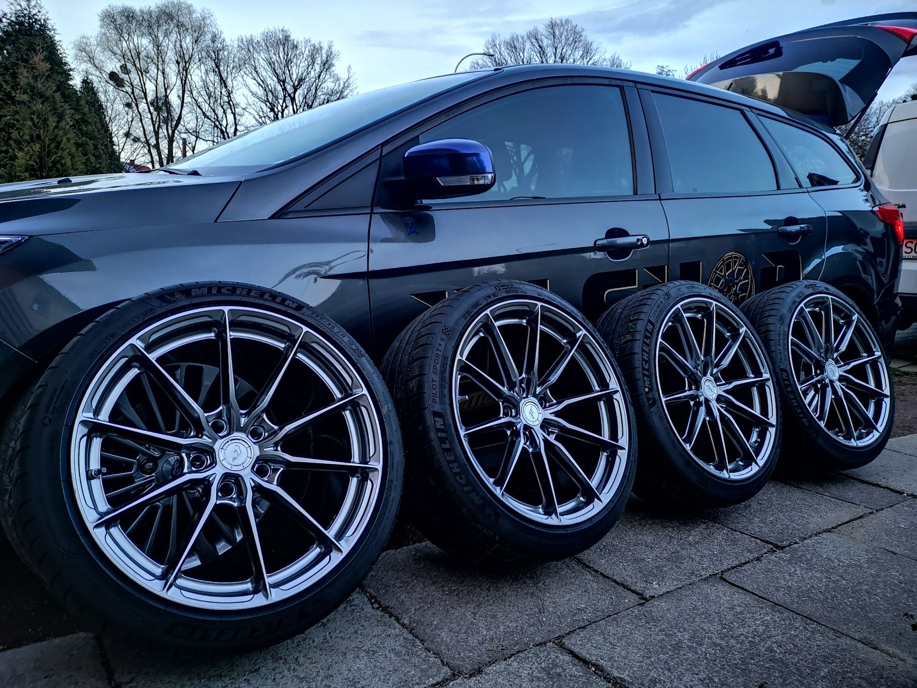 Felgi Japan Racing JR37 19" 8,5J+9,5J 5x120 BMW F30 F32 F36
