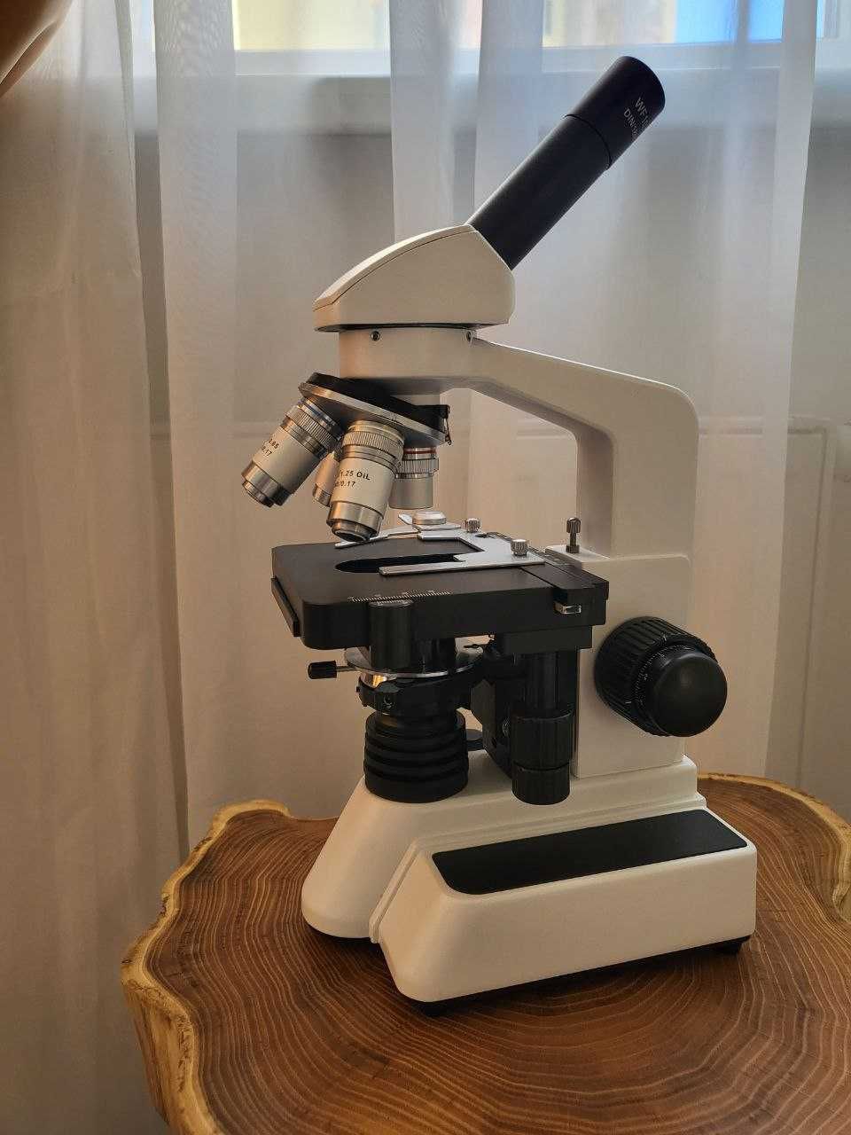 Микроскоп Bresser Erudit DLX, подарите ребенку мир исследователя