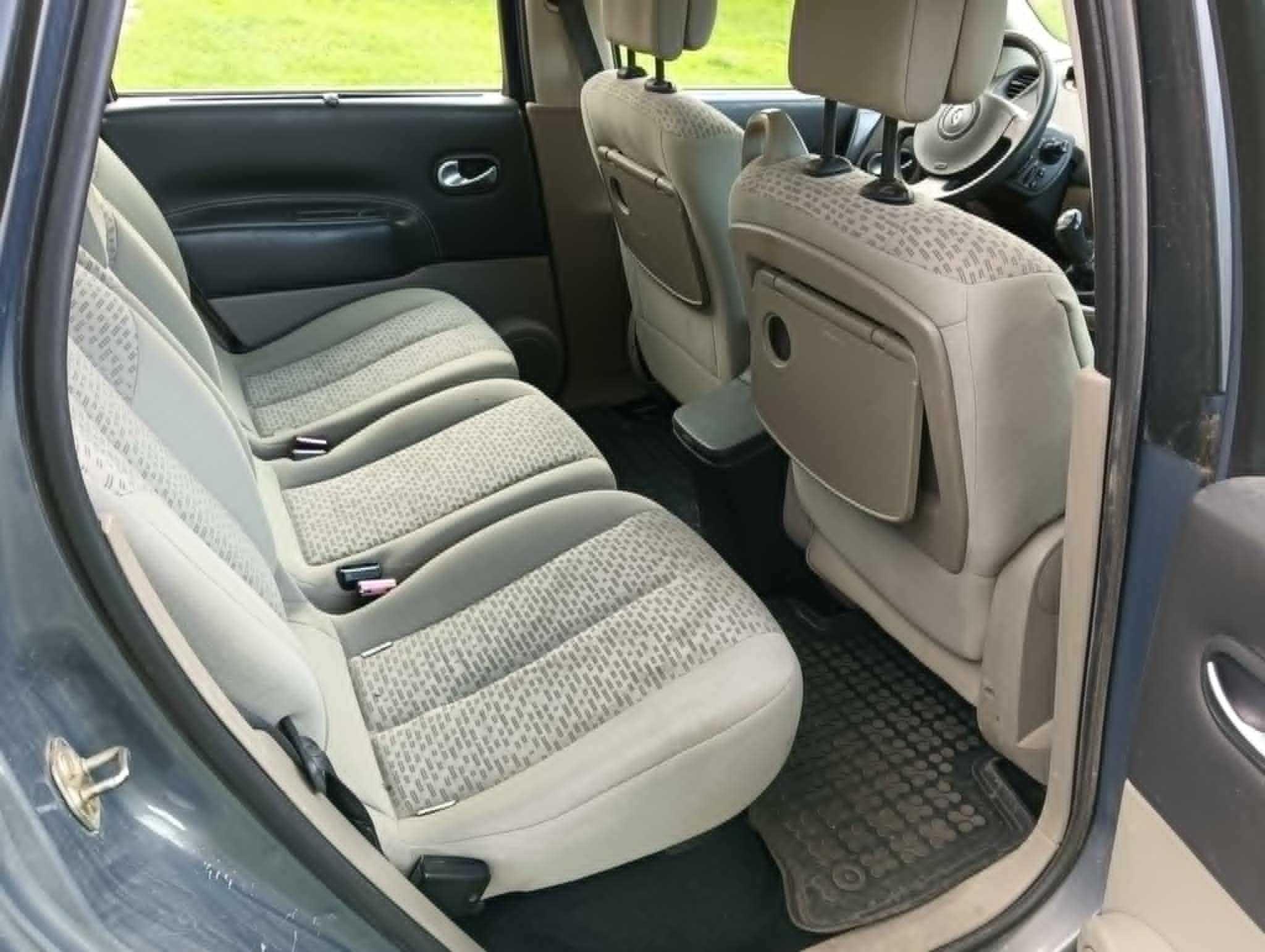 Renault Scenic II 1,6  2006 rok.