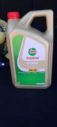 Sprzedam olej silnikowy Castrol edge 5w30