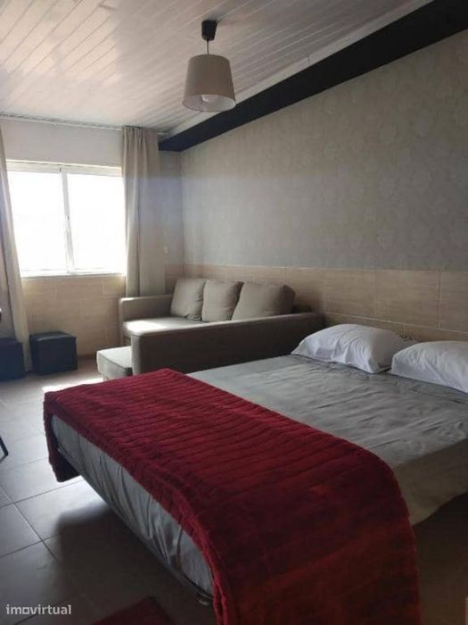 402555 - Estúdio totalmente mobilado, com ar...