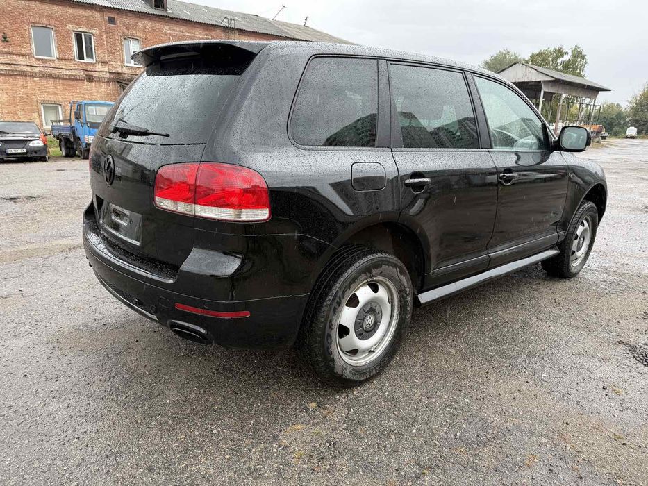 Volkswagen Touareg 2007рік 2,5дизель АКПП повний привід 4х4 гарний