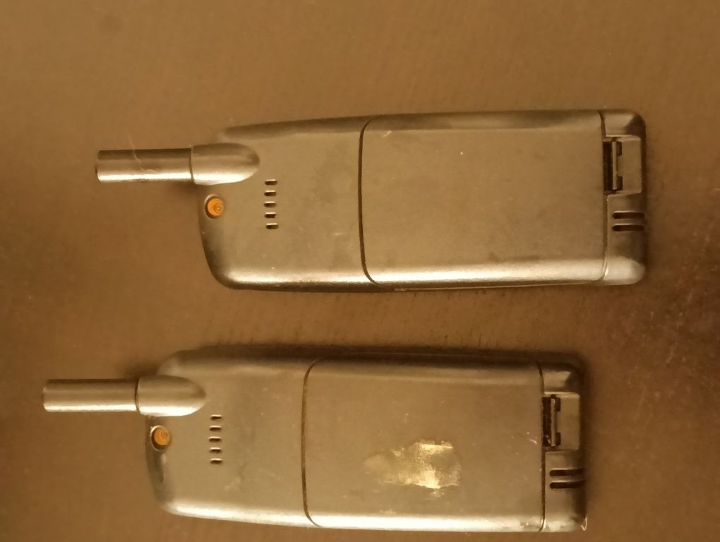 Telemóveis antigos Siemens, não testados