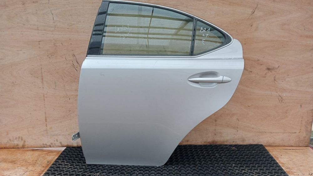 Lexus Is220   Sedan Drzwi Tył Lewy 1G1