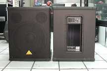 Vendo 2 sub graves Behringer B1800d pro activas