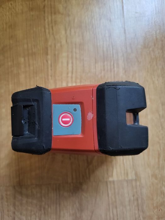 Laser krzyżowy Hilti PM 2-L