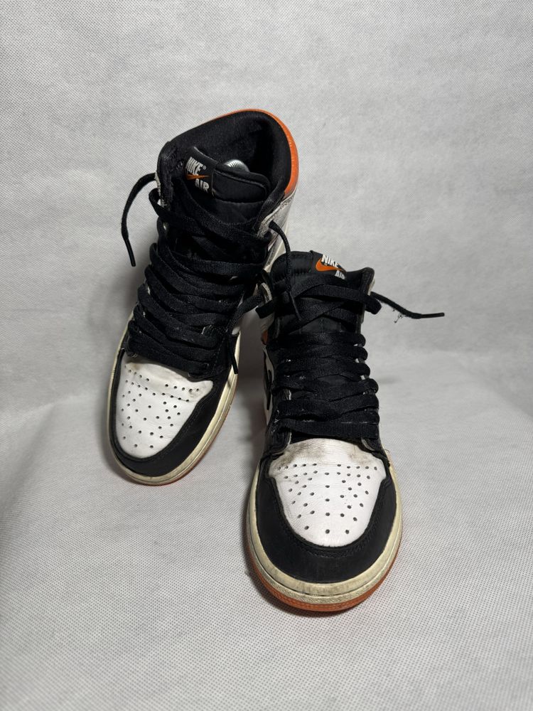 Jordan 1 electro orange