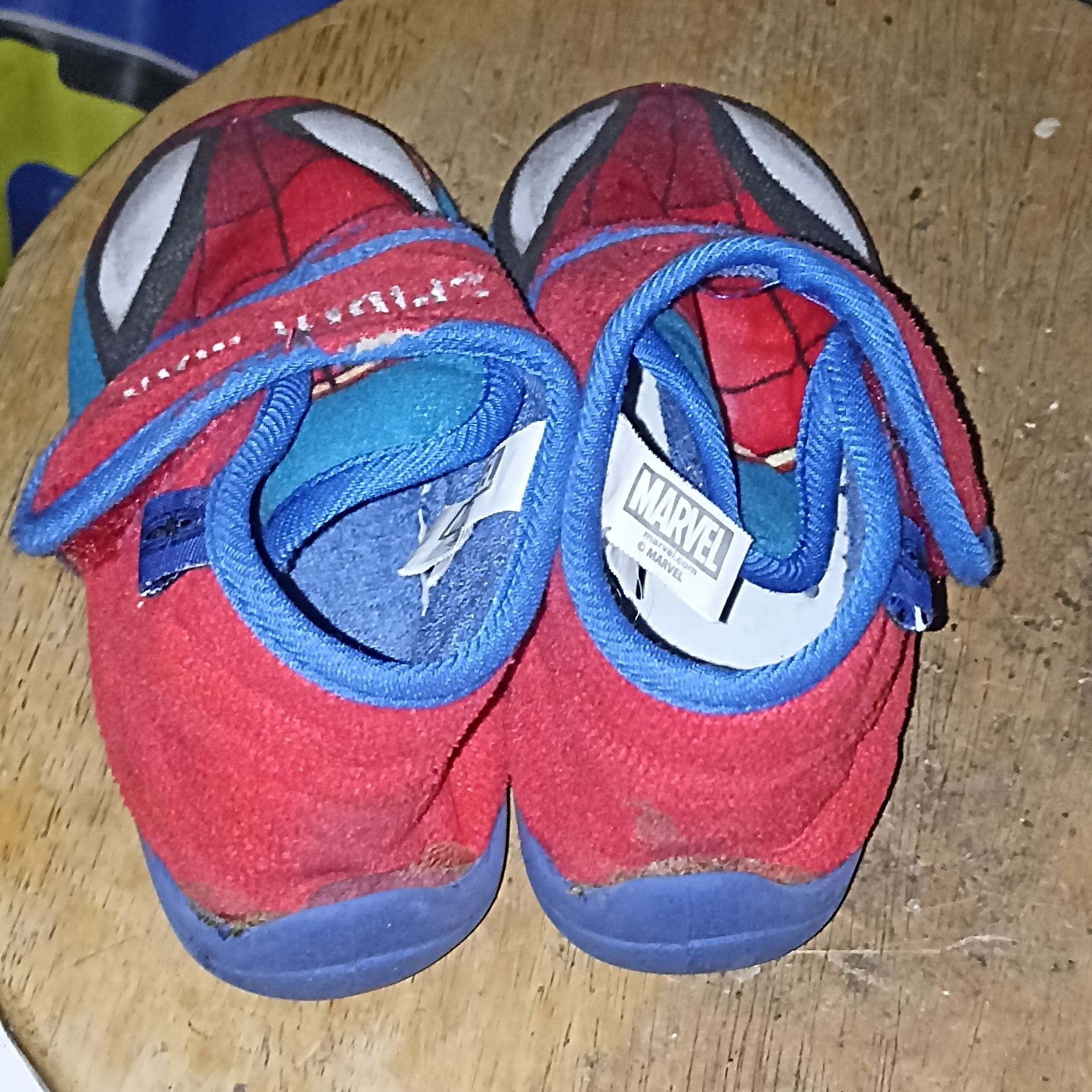 Pantufas Spider Man de criança pequena tamanho 26