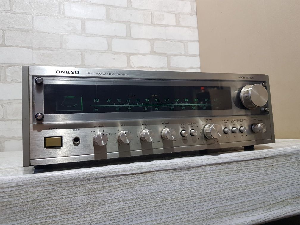 FM/AM Стерео ресивер/підсилювач  Onkyo TX-1500 2х70Вт б/у з Німеччини