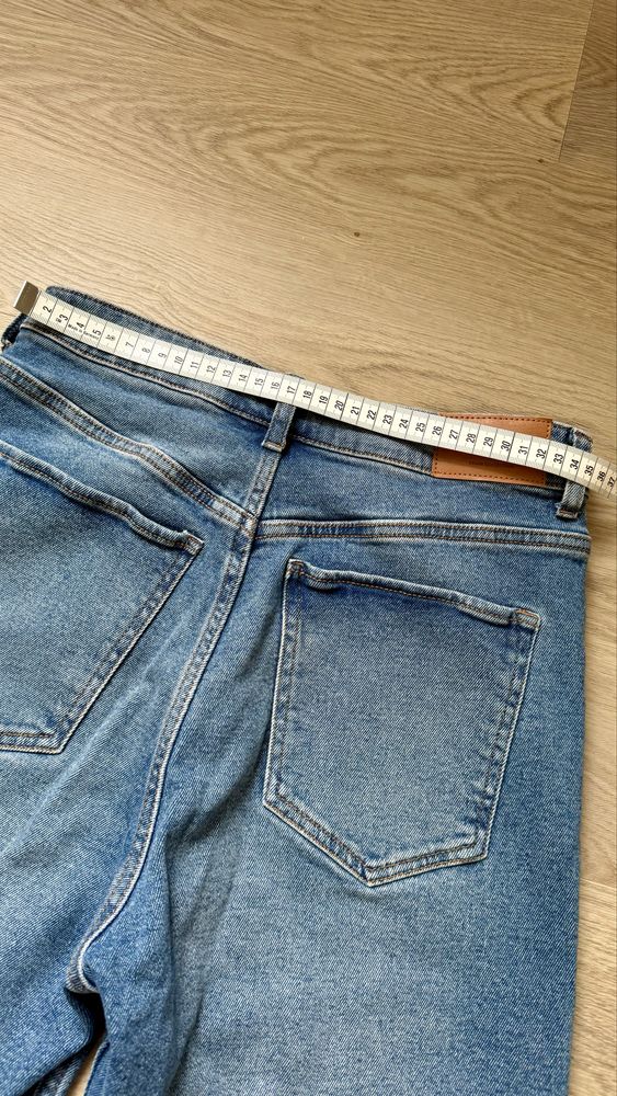 Джинсы с разрезами Bershka, брюки деним, высокая посадка, р. L (40/48)