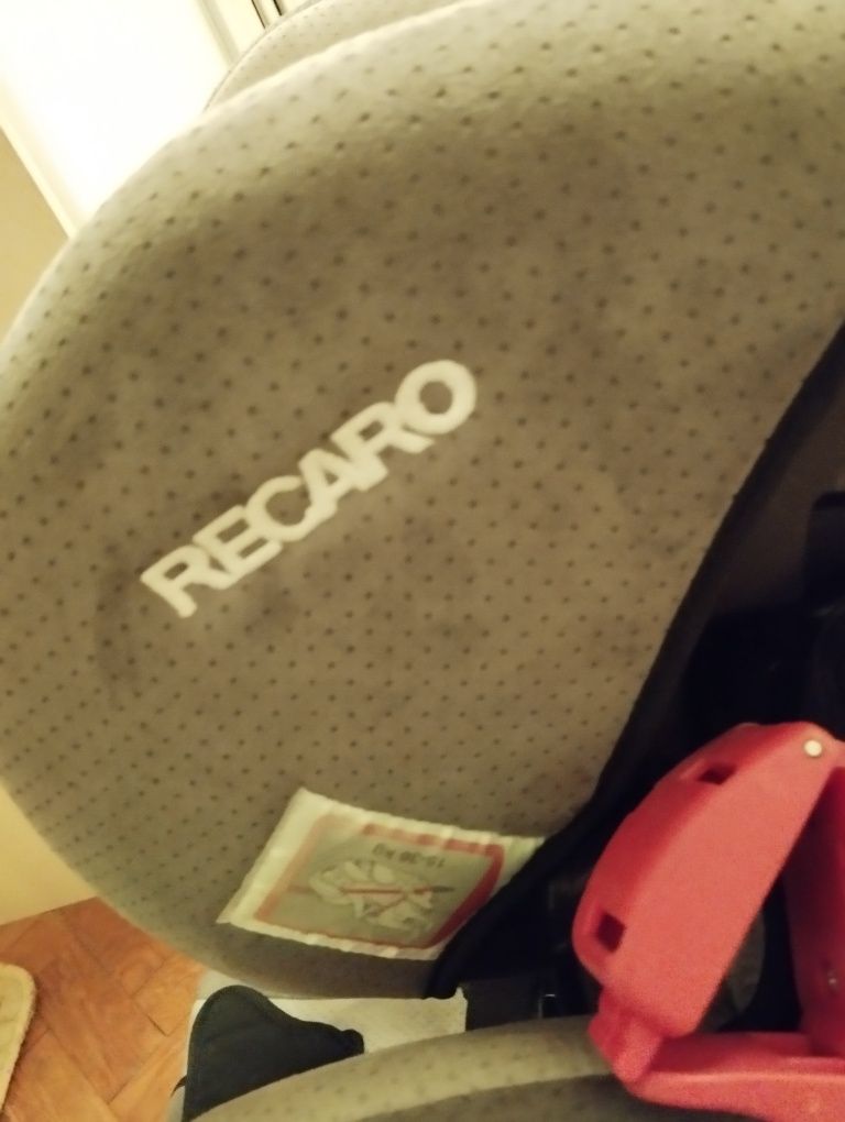 Продам автокресло Recaro Young Sport