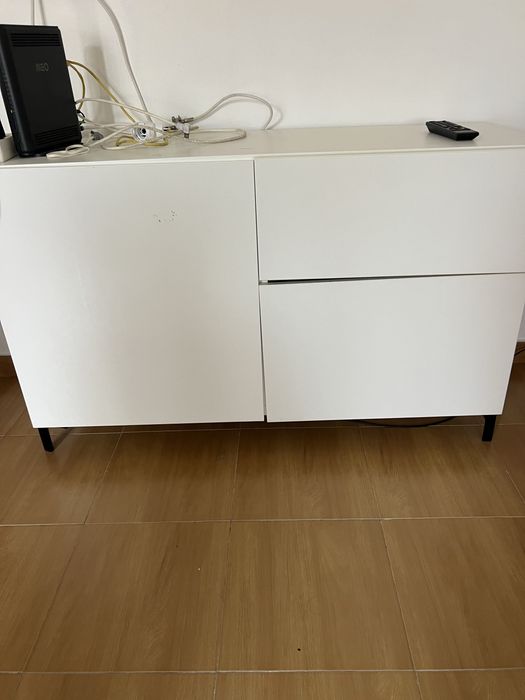 Móvel IKEA em bom estado