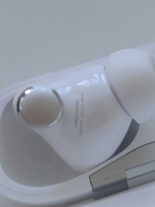 Apple AirPods Pro 2 MagSafe USB-C MTJV3 без коробки