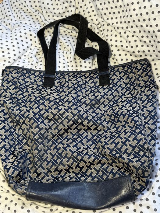 Granatowa torba Tommy Hilfiger