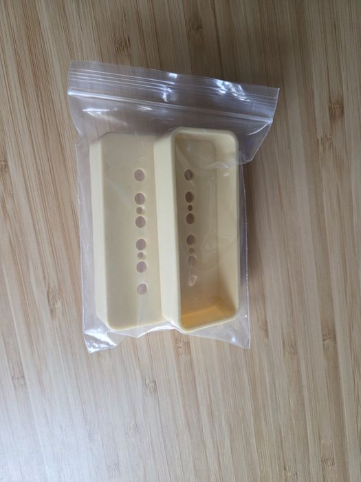 P90 pickup cover soapbar creme osłona przetwornika