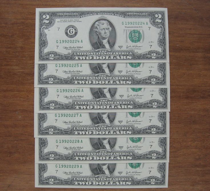 2 доллара, номера с 1992-02-01 по 1992-02-29