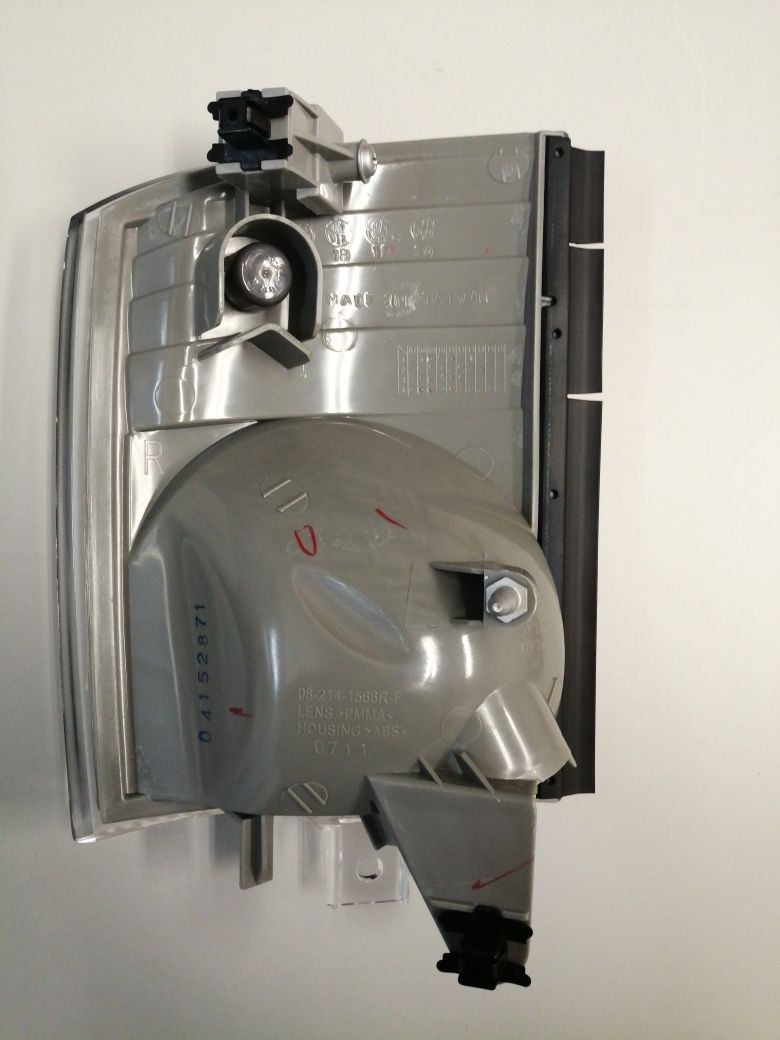 Pisca lateral Mitsubishi canter fuso FE534 FE73 FB634