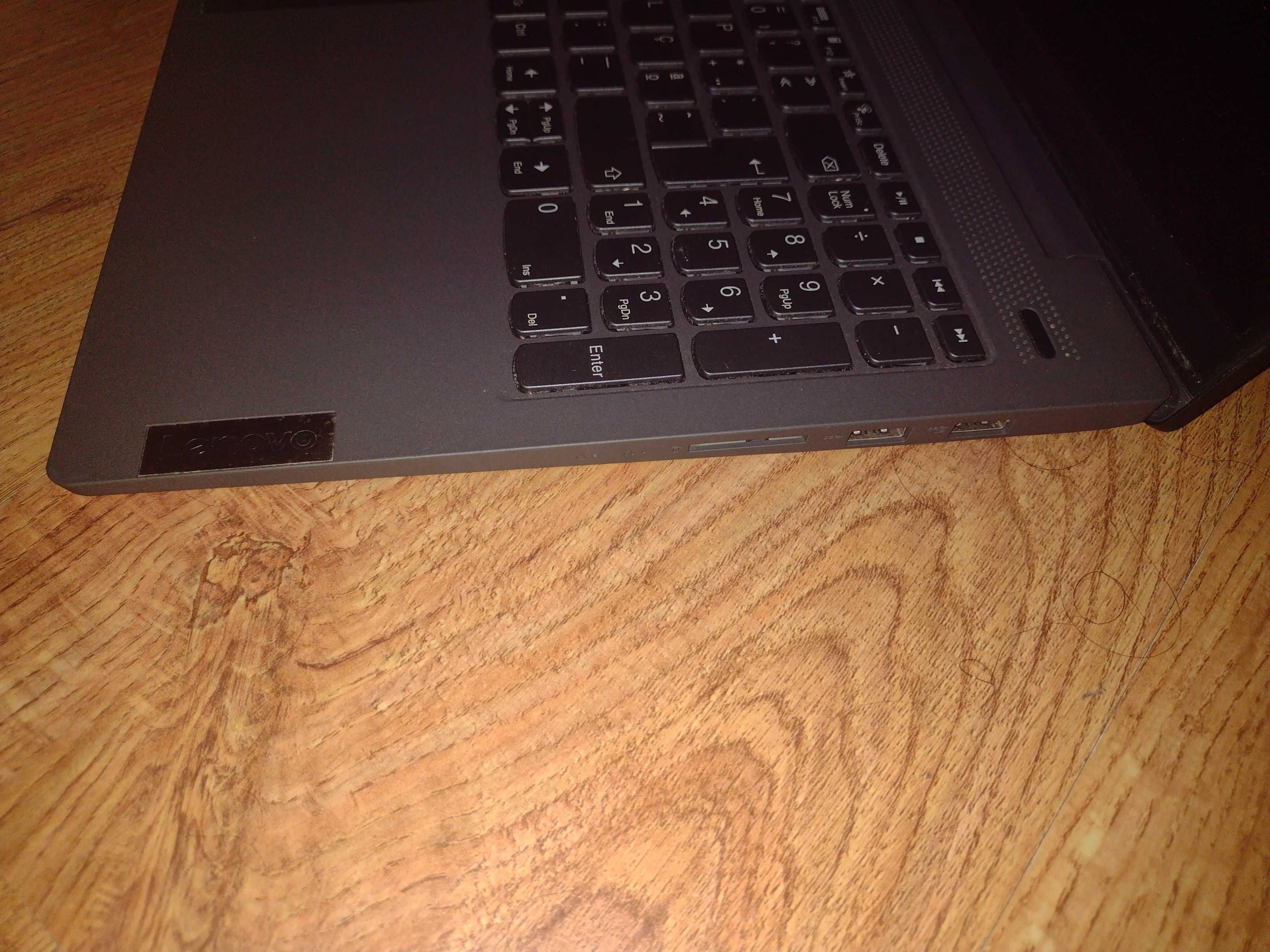 Lenovo Ideapad 5 15ARE05, avaria motherboard