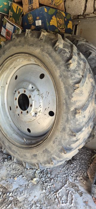 Колеса на трактор 15.5r38. Шини . Диски  Мтз юмз