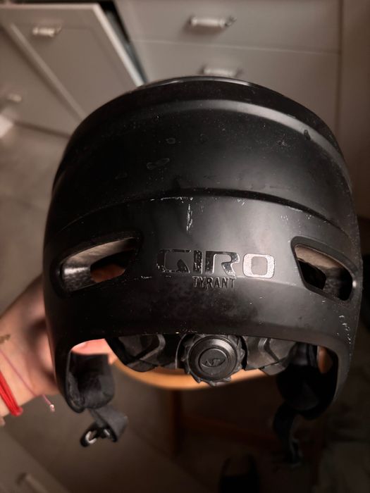 Kask kolarski Giro Tyrant Spherical