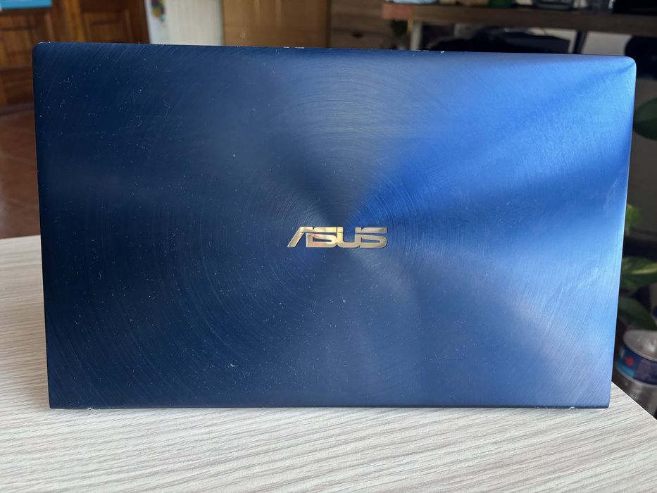 Asus Zenbook 14 / i7 / 512gb SSD/ 16gb RAM