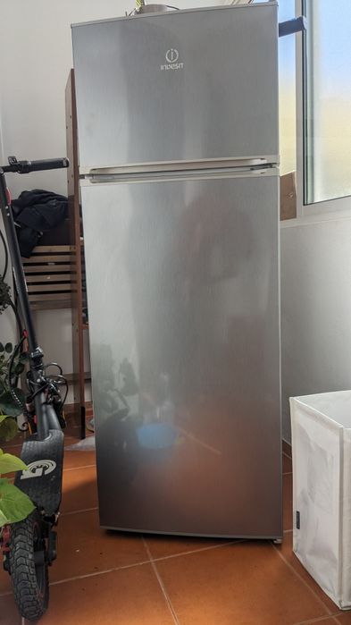 Frigorífico Indesit