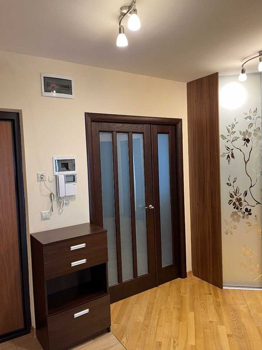 Оренда. вул. Скрипника (Гориня). Сихів. Гарний Ремонт. Паркомісце.