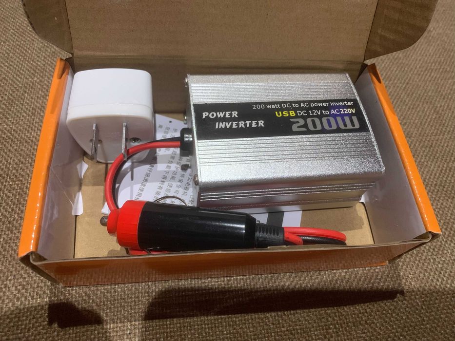 Инвертор с 12 на 220В 200W