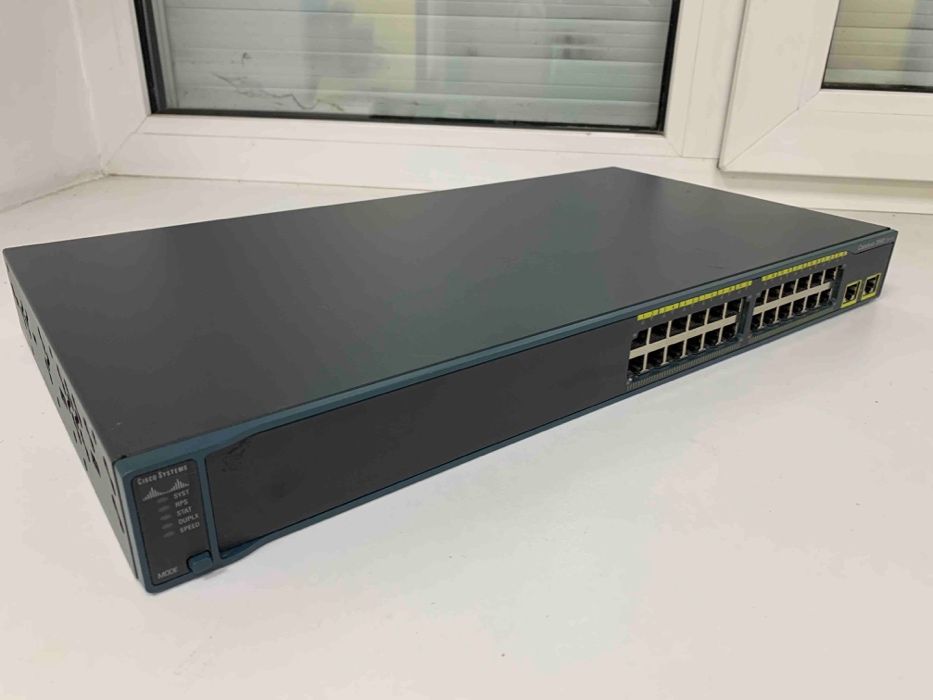 Коммутатор Cisco Catalyst WS-C2960-24TT-L