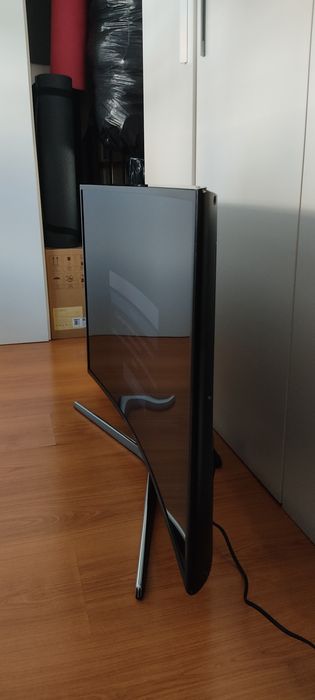 Samsung 40" UHD 4K Curva Smart TV UE40KU6100 Série 6