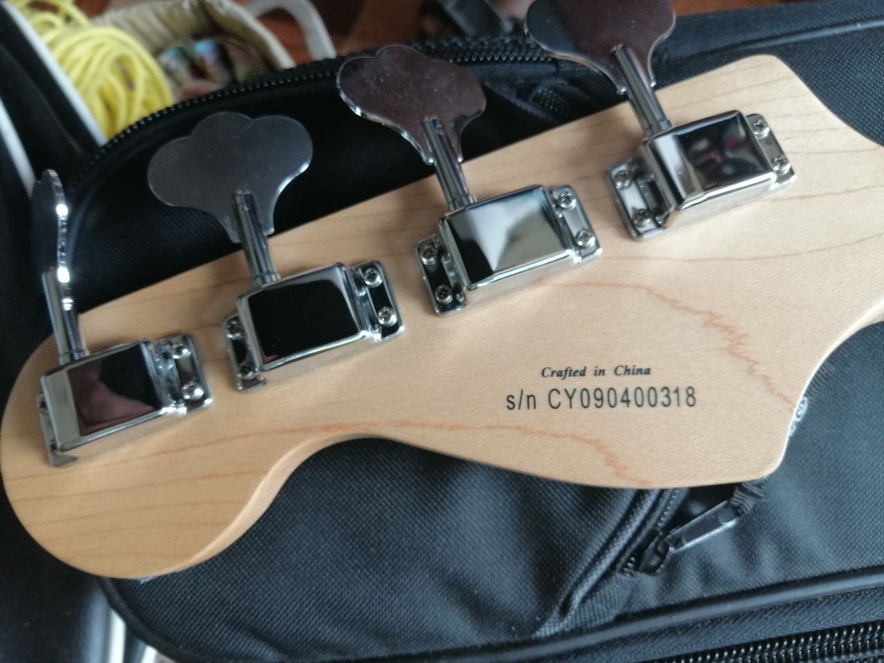 Gitara Basowa Squier Fender