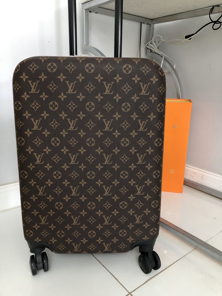 Walizka kabinowa  Louis Vuitton skóra naturalna