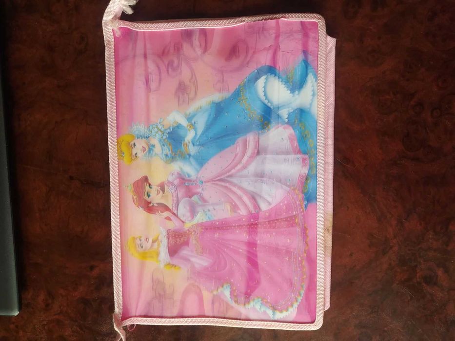 Папка для школьных принадлежностей