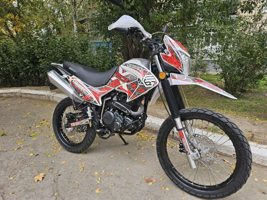 Продам мотоцикл Geon X-ROAD 250CB
