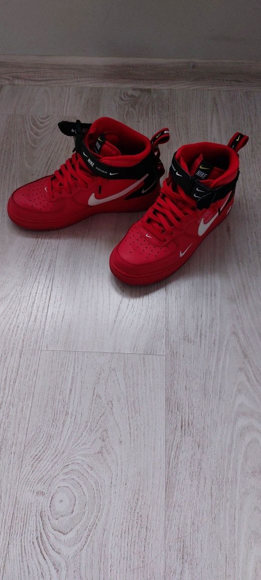 Buty Nike Air Force jak nowe oryginalne 41