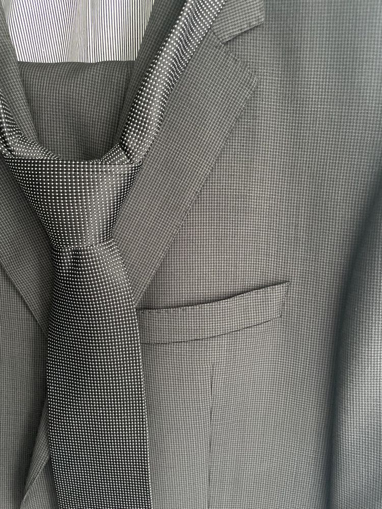 Костюм чоловічий Hugo Boss