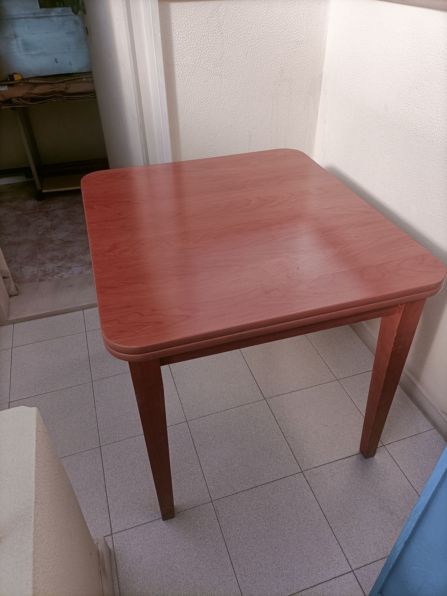 Mesa de cozinha de abrir