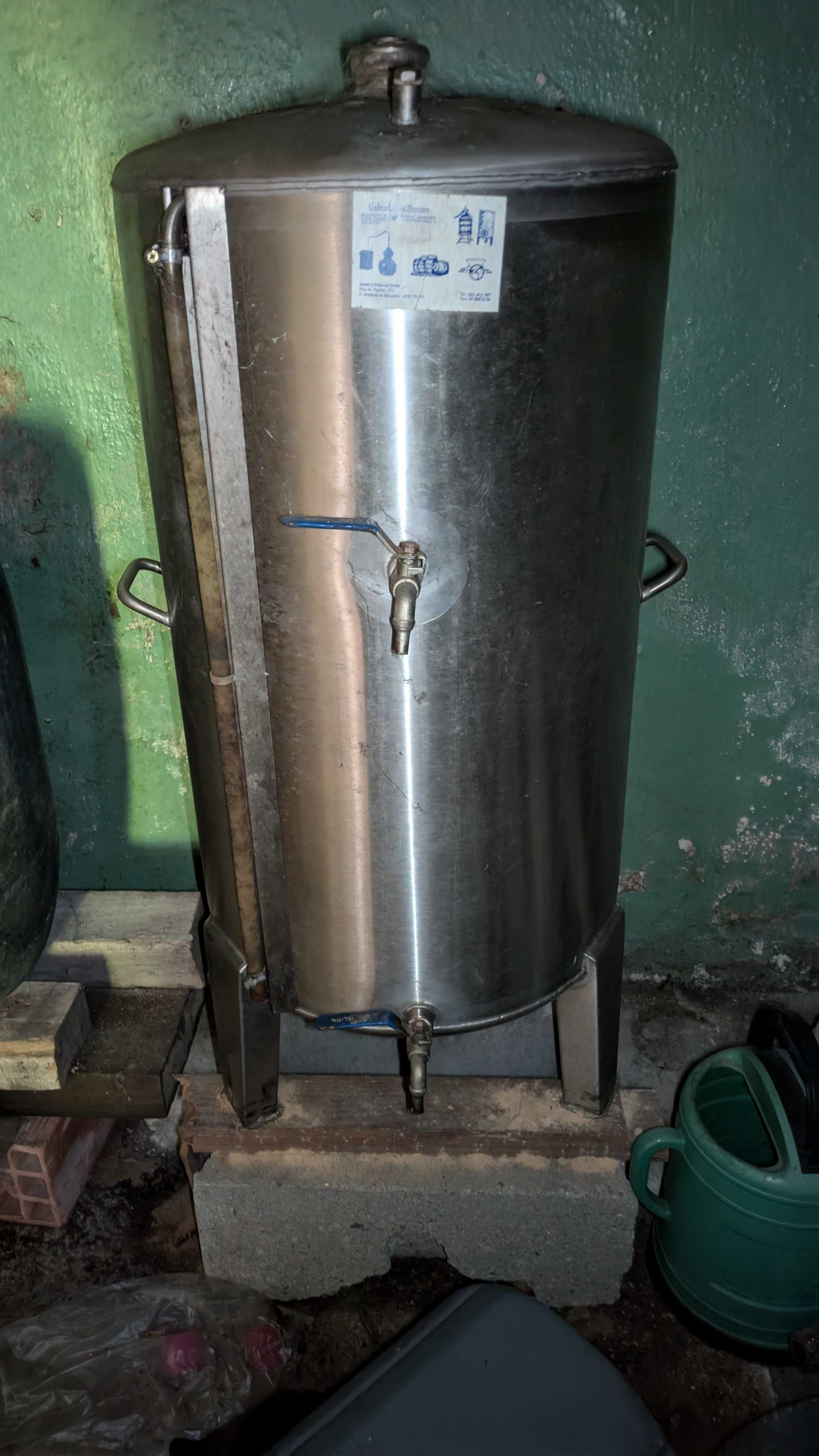 2 bidões de 200 litros para fazer fogareiros barbekyus + 2  cubas inox