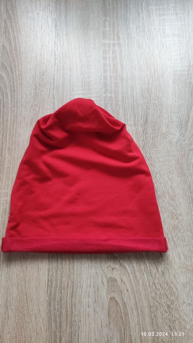 Czerwona bawełniana czapka smerfetka