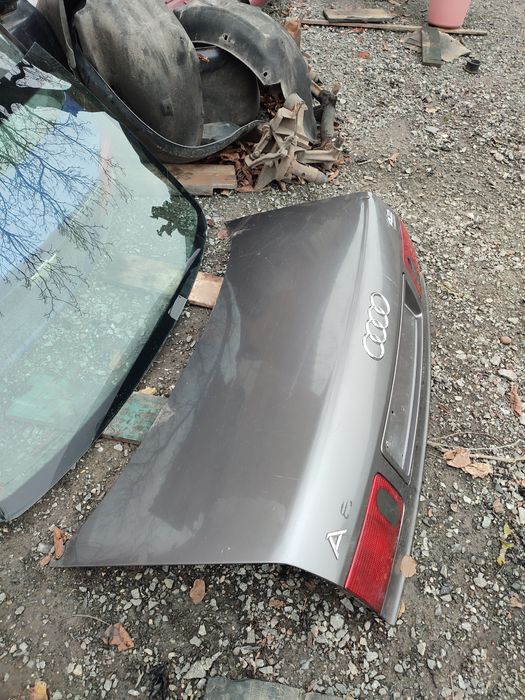 Крышка багажника на Ауди А8 д2 Audi A8 D2