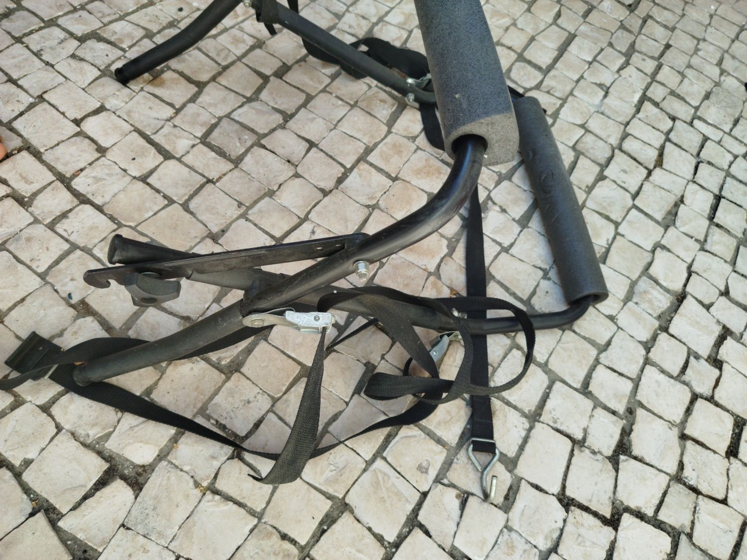 Suporte de carro para bicicletas