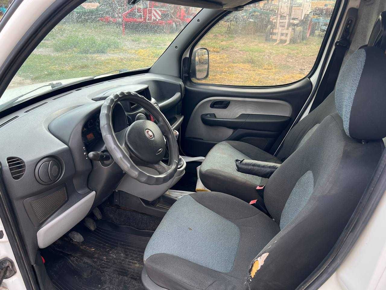 продам FIAT DOBLO Maxi 2008 року