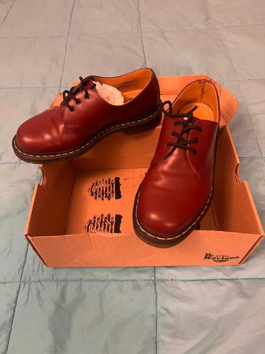 Dr. Martens 1461 Cherry Red – Tamanho 41 – Como Novos - Caixa Original
